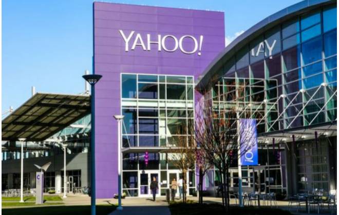 Operadora Verizon compra Yahoo por US$ 4,8 bilhões.