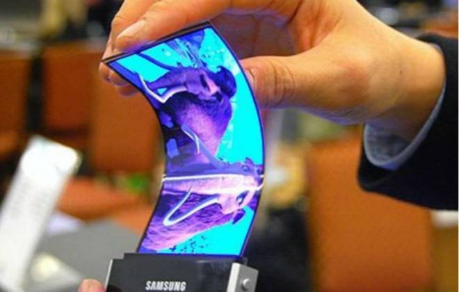 Smartphones dobráveis da Samsung seguem longe de virar realidade.